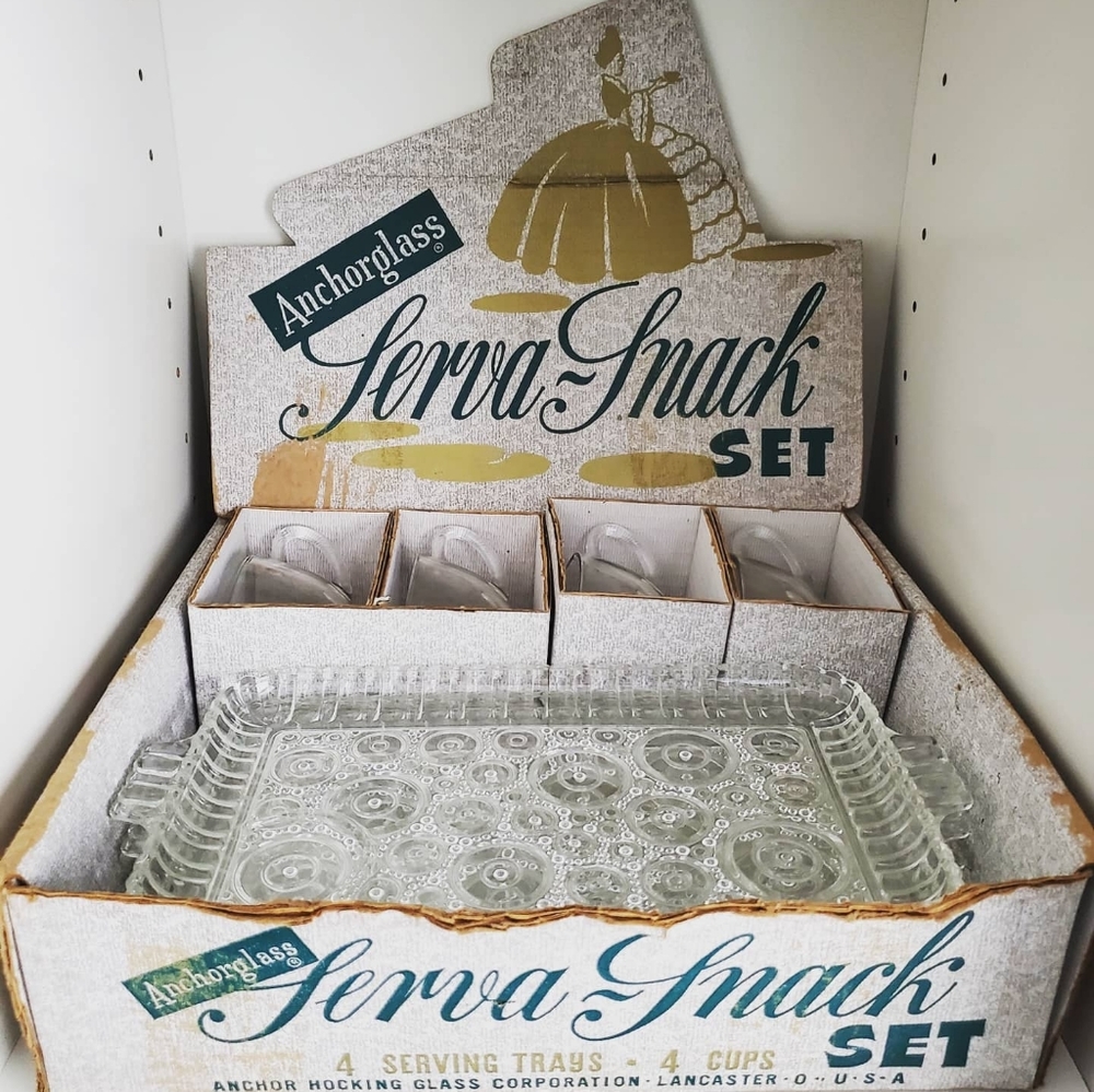 Vintage 1950s Anchor Hawking Snack Set